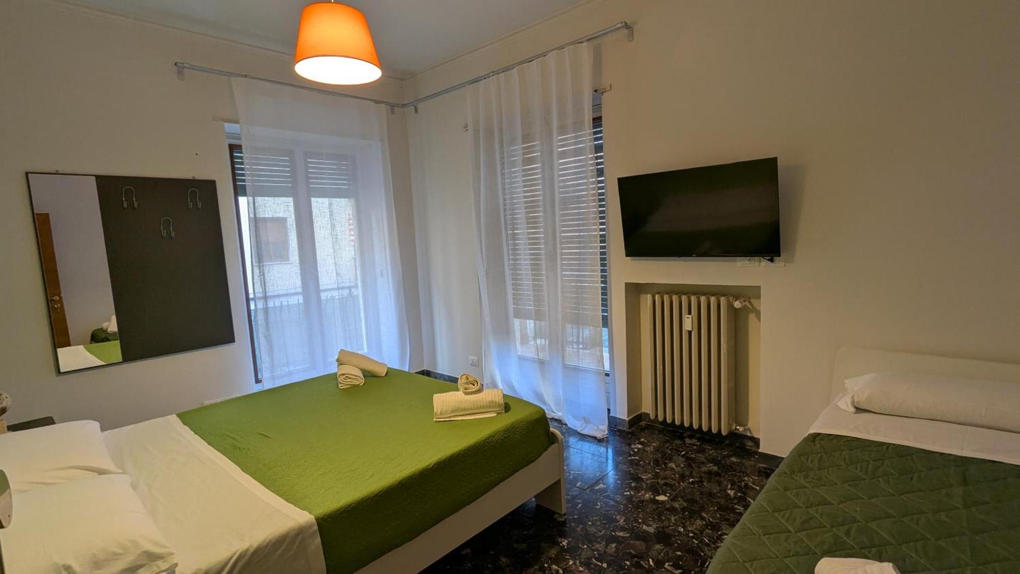 Marconi Rooms And Apartments — Photos 1